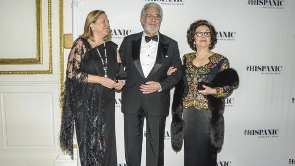 Plácido Domingo extiende su contrato con la Ópera de Los Ángeles hasta 2022