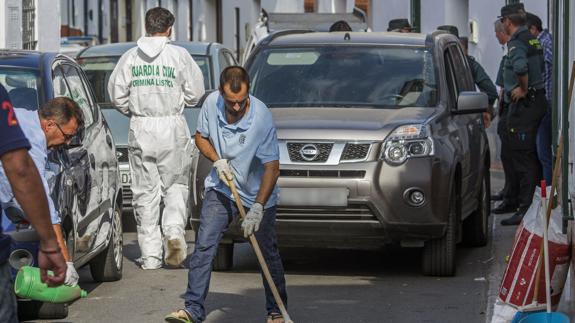 Detenido un hombre acusado de matar a su esposa en Sevilla