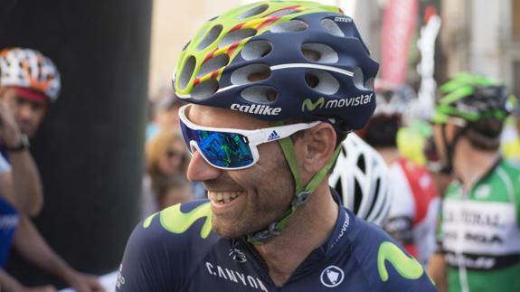 Alejandro Valverde renueva con el Movistar hasta 2019