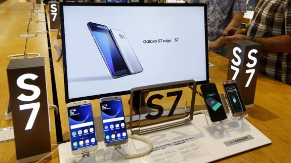 Samsung investiga el incendio de otro modelo de móvil en Málaga