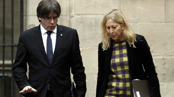 Puigdemont pide cita con Rajoy para reclamarle un referéndum