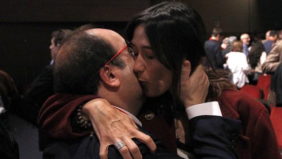 Iceta reivindica reconocer a Cataluña como nación y mantener la hermandad PSC-PSOE
