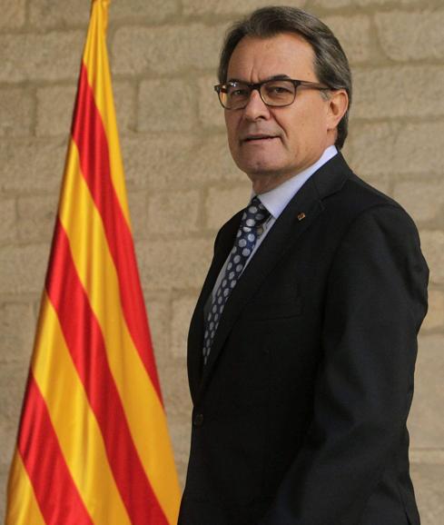 Artur Mas inaugura una calle sin salida dedicada a la consulta de 9-N