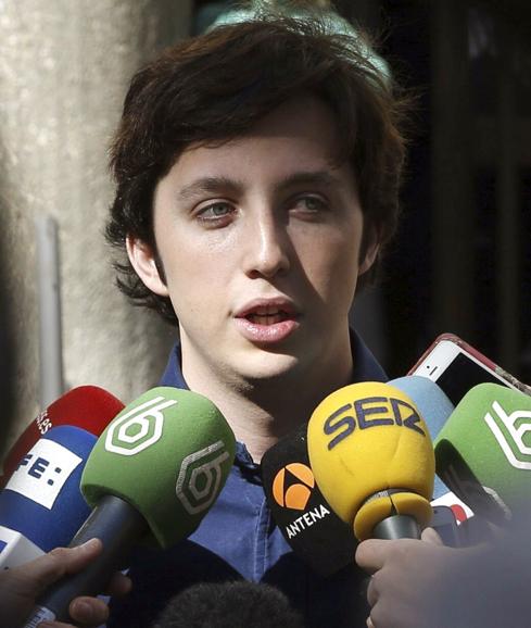 La Fiscalía pide 7 años de cárcel para el pequeño Nicolás por su viaje a Ribadeo