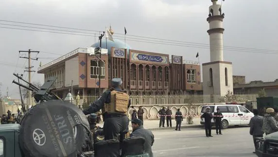 El Daesh reivindica el atentado contra una mezquita que ha dejado 32 muertos en Kabul