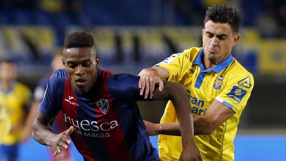 Las Palmas supera al Huesca y avanza a octavos