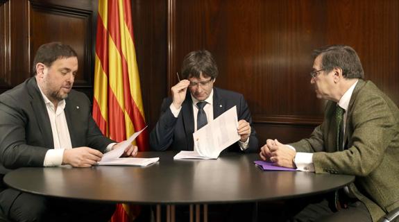 El TC dice que la acción exterior de Cataluña no puede invadir competencias del Estado
