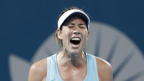 Garbiñe Muguruza sufre para pasar a cuartos