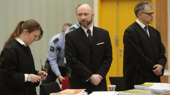 Noruega justifica el régimen carcelario aplicado al «peligroso» Breivik