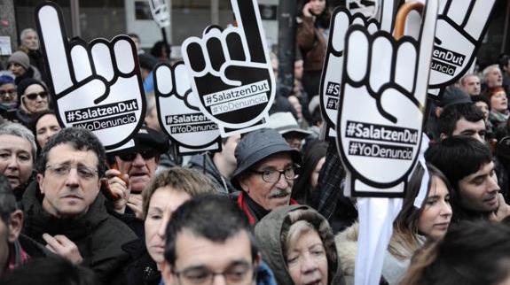 Miles de personas reclaman en Bilbao el acercamiento de los presos de ETA