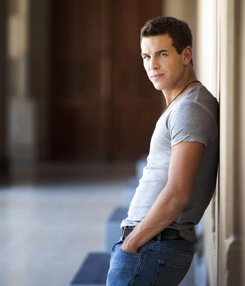 Moccia quiere a Mario Casas para 'Tres veces tú'