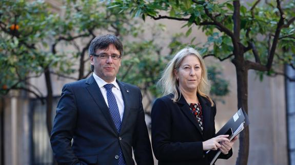 La Generalitat niega reuniones secretas entre Rajoy y Puigdemont