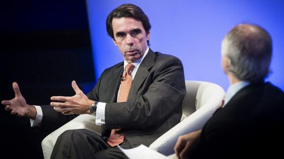 Aznar: «Lo peor en Cataluña es que la ilegalidad sea la norma»