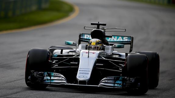 Hamilton saldrá el primero en Australia