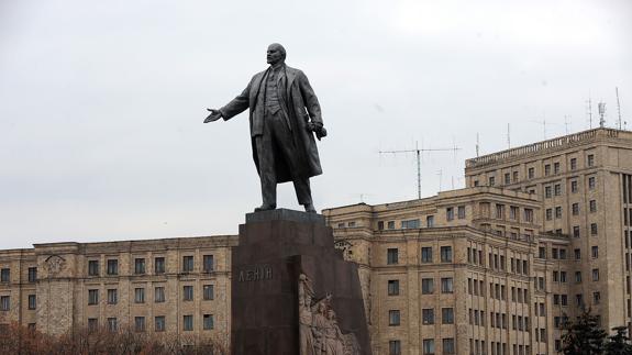 Subastan una estatua de Lenin en Ucrania por 8.000 euros