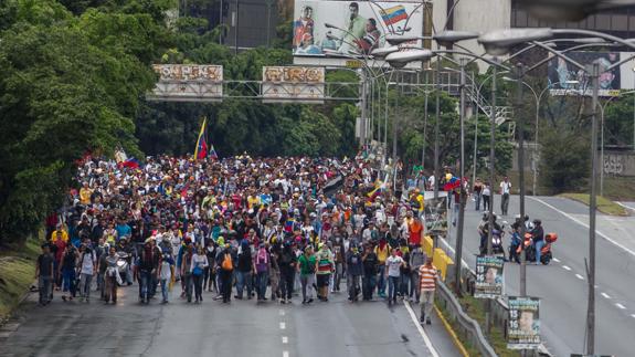 La oposición eleva a seis la cifra de muertos en las protestas contra el Gobierno venezolano