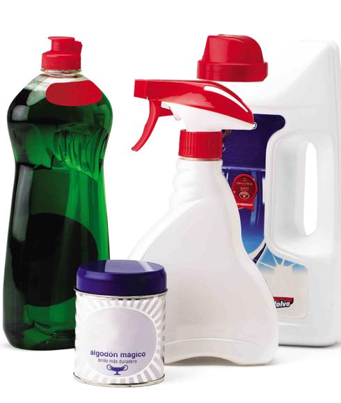 Los productos de limpieza, las velas o freír alimentos también contaminan el aire doméstico