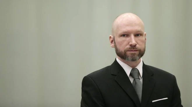El asesino noruego Anders Breivik se cambia el nombre