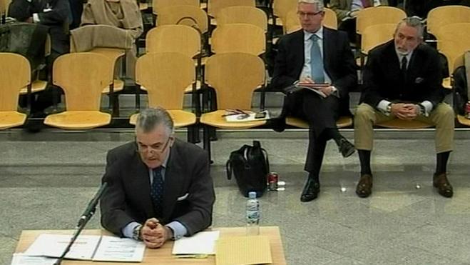 Bárcenas busca su ‘salvación’ con la testifical en ‘Gürtel’ de cinco exministros de Aznar