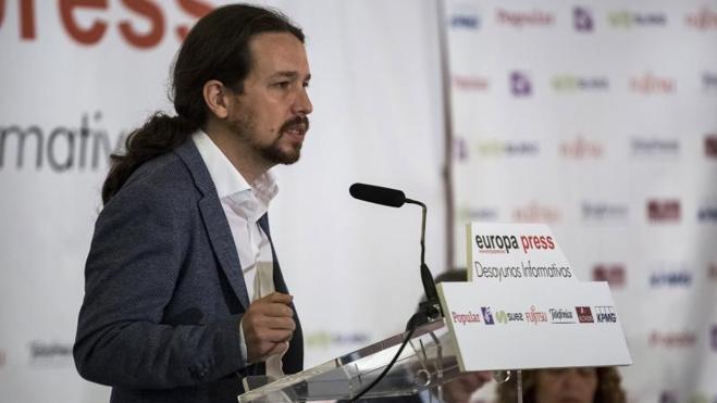 Iglesias dice que la gestación subrogada se traduce en «granjas de mujeres en Ucrania»