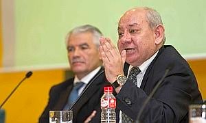 Roberto Bedoya dimite como director general del Racing