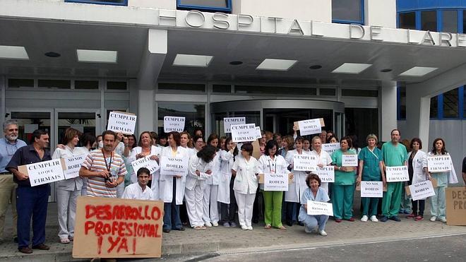 La Junta de Personal del Hospital de Laredo invita a los ciudadanos a participar en las marchas de apoyo