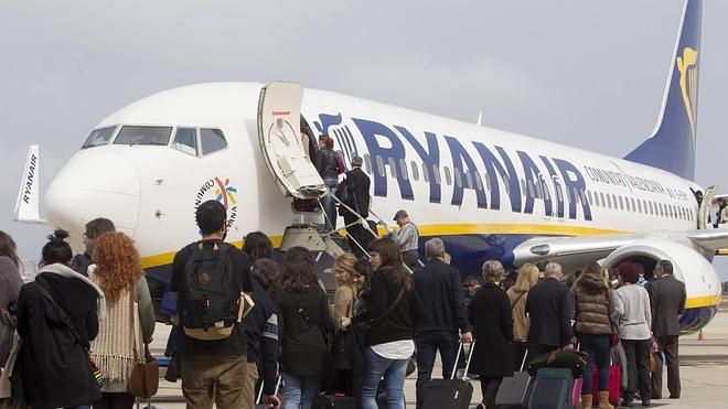 Ryanair mantendrá seis destinos en invierno