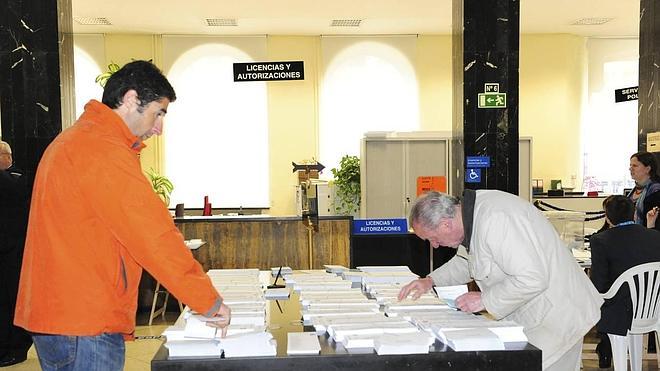 La participación baja en Cantabria cuatro puntos