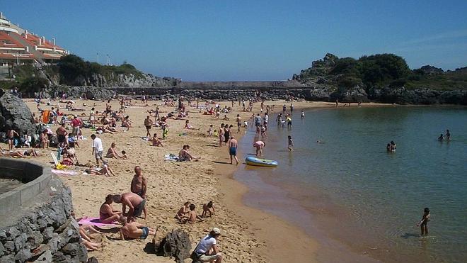 Un empresa local se hace cargo del socorrismo en las playas de El Sable y La Arena