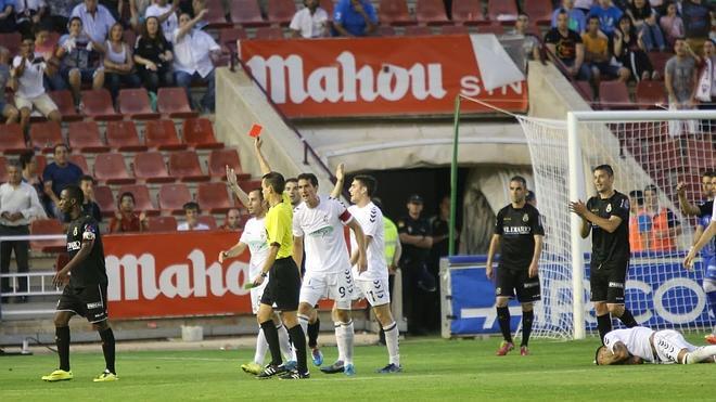 Juanpe y Koné, sancionados