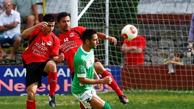 El Laredo se jugará el ascenso en León