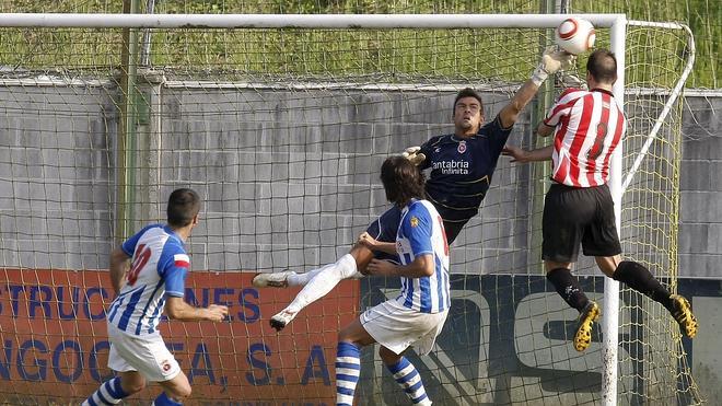 El Tenerife ficha al portero cántabro Iván Crespo