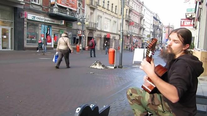 Buena música contra las falsas apariencias