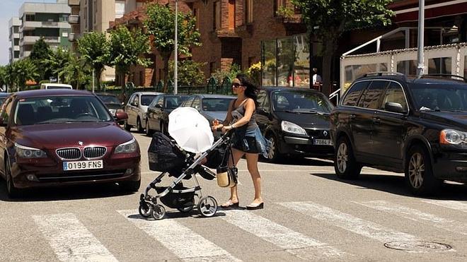 "Las señales de las carreteras llevan años sin pintarse"