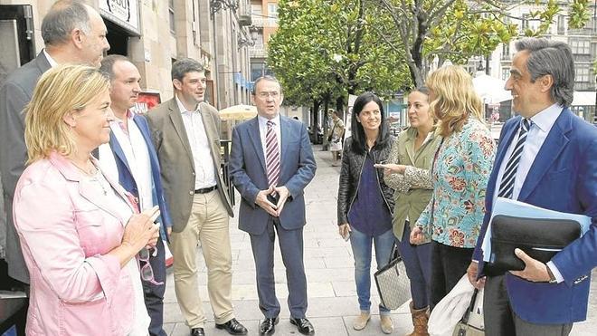 El juez admite a trámite la denuncia por la firma falsa