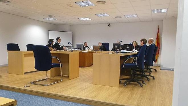 Visto para sentencia el juicio de Sniace tras una hora de sesión