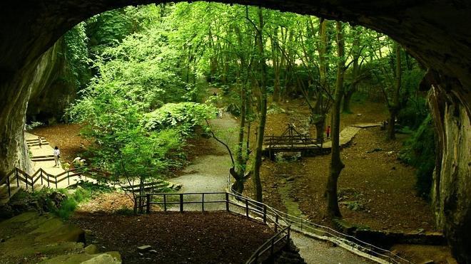 De Santander a Zugarramurdi