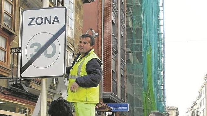 El Ayuntamiento atiende la petición vecinal y ampliará las 'zonas 30'