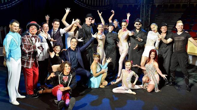 El espectáculo "Tonetti" reúne a artistas de siete nacionalidades