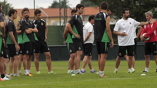 "El Racing debe acreditar cómo ha logrado alargar su deuda"