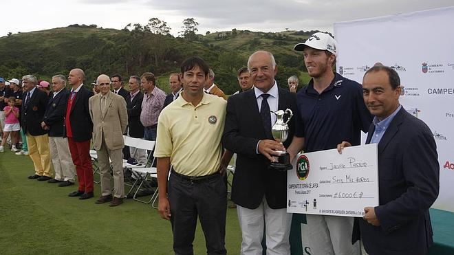 Jacobo Pastor y María Beautell, vencedores del Campeonato de España de Golf