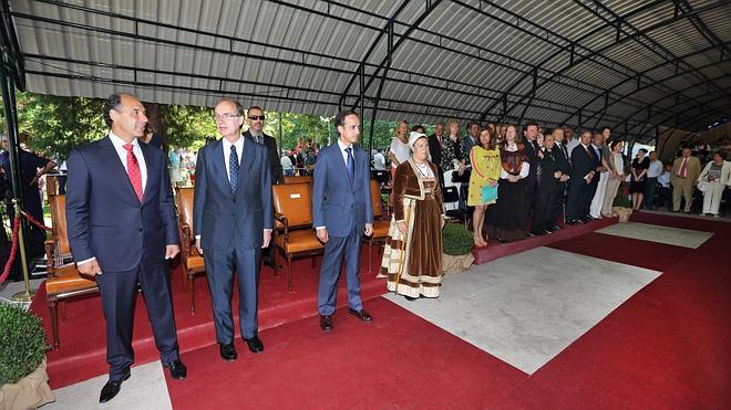 Diego asegura que Cantabria ha salido de la crisis y está "cada vez mejor"