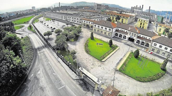 Sniace supedita el plan laboral a la recalificación urbanística de sus terrenos