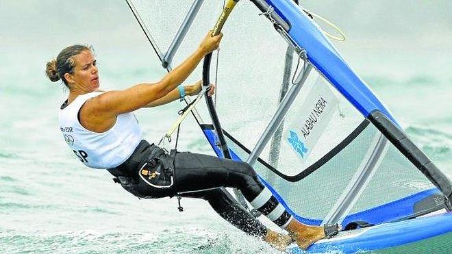 La esperanza de medallas recae en el 49er FX y el windsurf