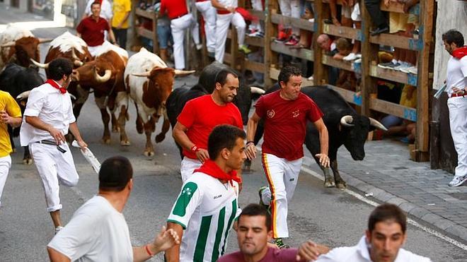 Los encierros se despiden con una carrera limpia