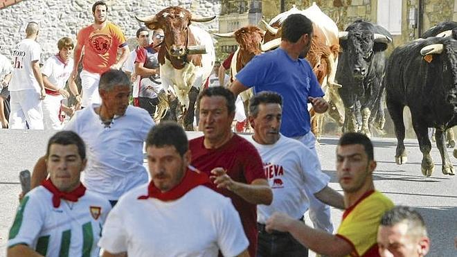 Ampuero entona el 'Pobre de mí'