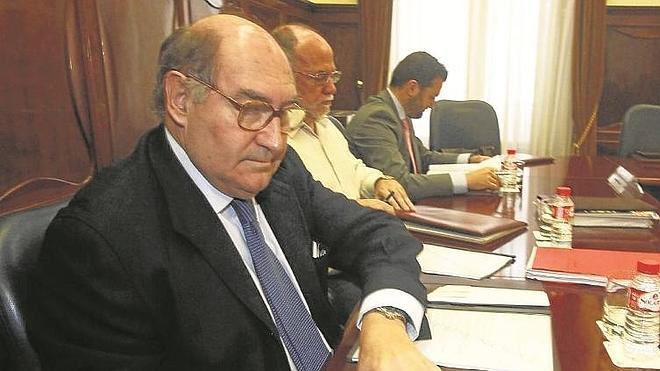 Zuñiga, único consejero en el Patronato de Caja Cantabria