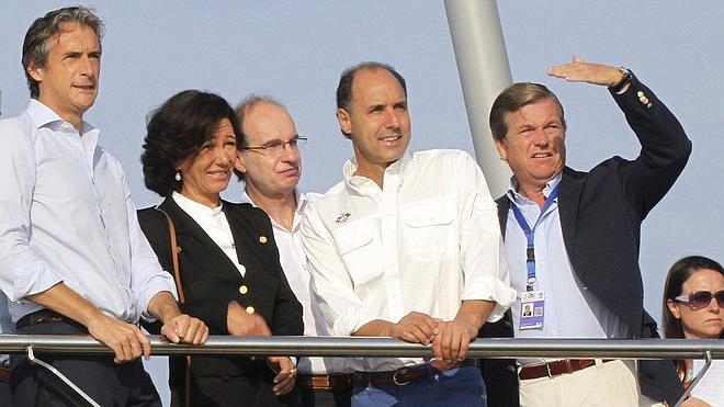 Ana Botín visita el Mundial de Vela