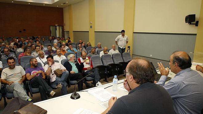 La dirección de Sniace rechaza firmar el preacuerdo por la postura contraria de USO