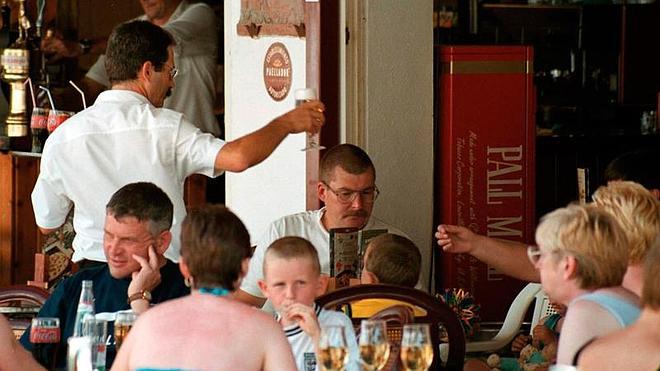 El número de cántabros que encadenan contratos, en máximos desde 2008